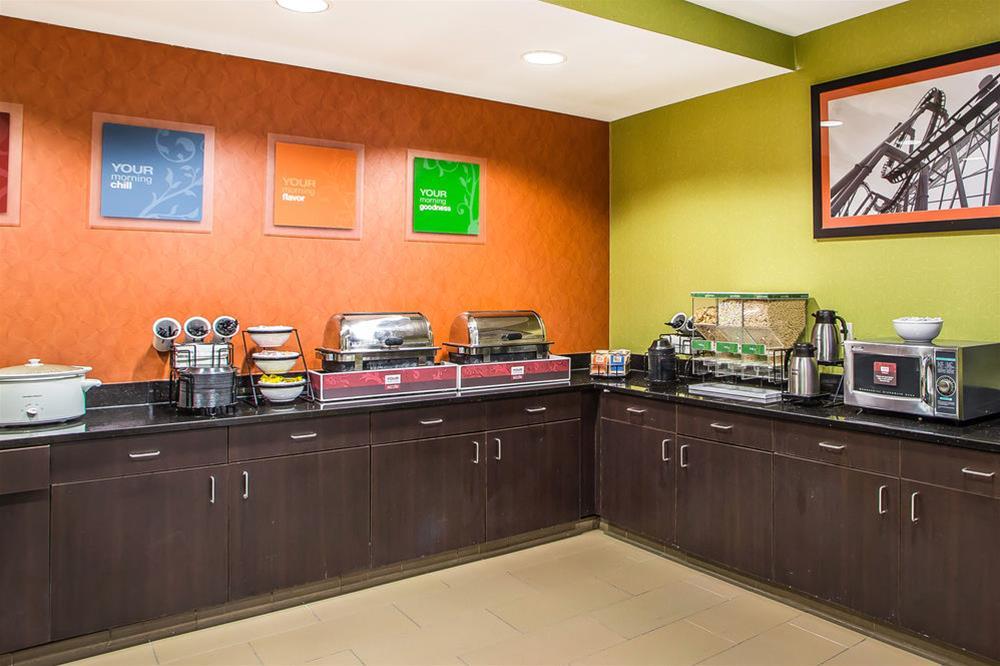 Comfort Inn & Suites Kansas City - Northeast Kültér fotó